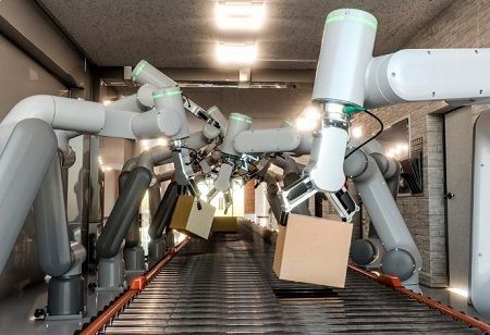 UAE Aims for 200K Robots to Power $9.5B Sector by 2032