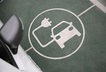 Chinese Official States EV Companies Unreliant on Subsidies
