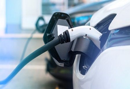 LG Chairman Pushes Battery Growth at Indonesia JV with Hyundai