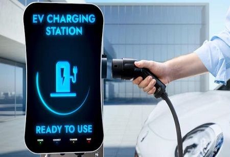 BYD Launches Super-Charging EV Tech, Plans Charging Network in China