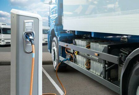 CALT: EVs Will Make Up Half of China's Heavy Truck Sales by 2028