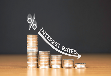 Malaysia Central Bank Steadies Interest Rate at 3% to Curb Inflation