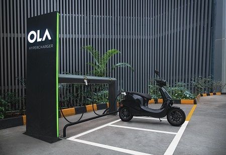 Ola Electric vs Ather Energy: Q1 FY25 EV Report Card