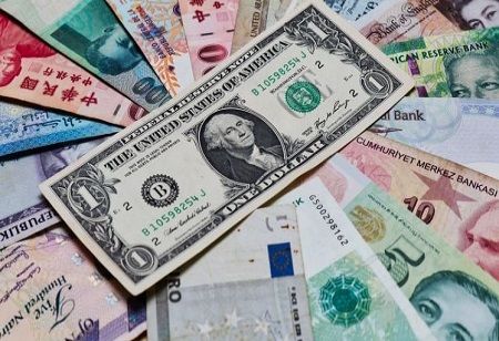 Jefferies Recommends Asian Currencies as US Dollar Weakens