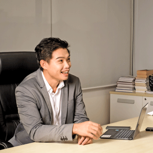  Darren Wong Hon Meng , Director & CEO