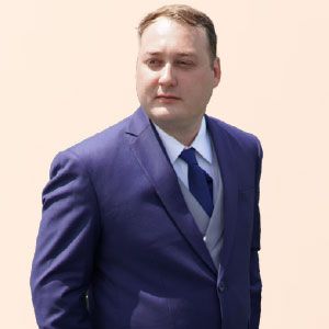 Maxime Droit,Founder