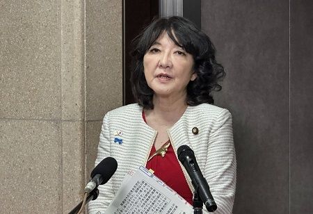 Japan Finance Minister Heads to G20 as Yen Weakness Takes Centre Stage