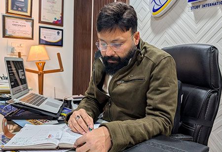  From Gwalior to Global:How Sanjay Pandey is Transforming  Study Abroad