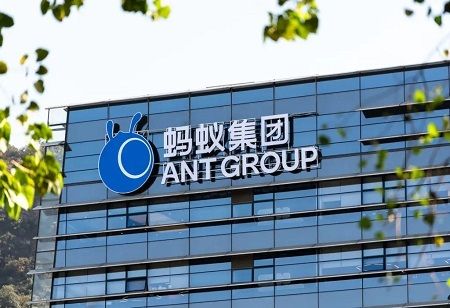  Ant Group Unveils Ring-1T, a Trillion-Parameter AI Model