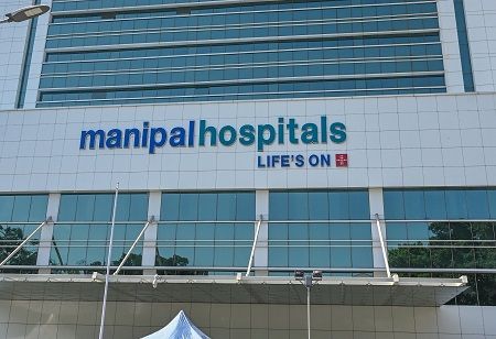  Temasek-Backed Manipal Health Surges After $973 Million IPO Debut