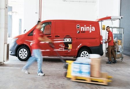  Ninja Van Vietnam exit
