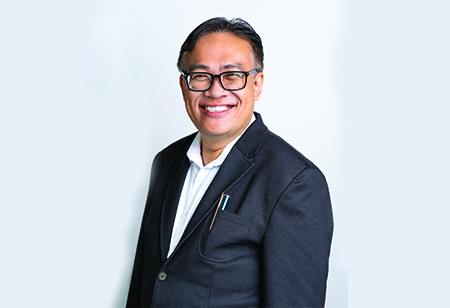  Yohanes Jeffry Johary, Managing Director, OCS Group Indonesia