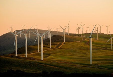  Kazakhstan Backs Green Energy Pact with Azerbaijan & Uzbekistan