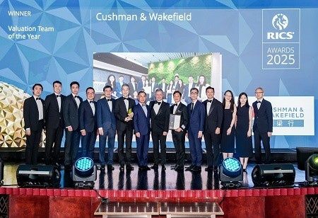  Cushman & Wakefield Takes Valuation Team of the Year Winner Award