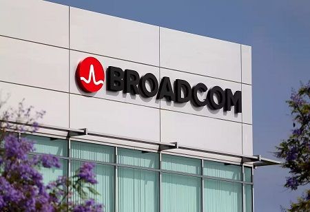  Broadcom Adds AI Data Tools to VMware Tanzu to Support Enterprises