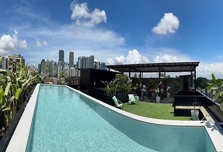   Canopy by Hilton in Makati