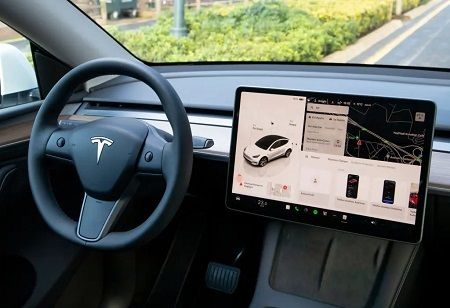  Tesla Shanghai Gigafactory Hits Record Output in 2025