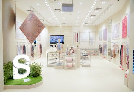  Buttonscarves Opens Its First Singapore Store at Jewel Changi