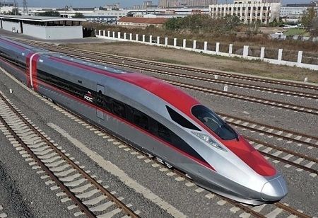  Vingroup's VinSpeed Signs $1.15Bn Rail Pact With Siemens