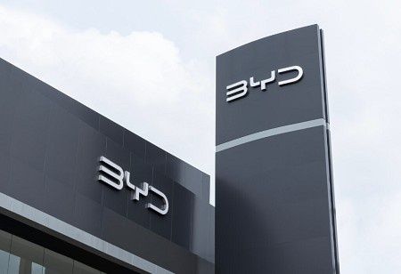  BYD Set to Beat Tesla to Become Largest Global EV Seller