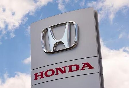 Honda Plans Highway Trial of Wireless Charging for Electric Trucks