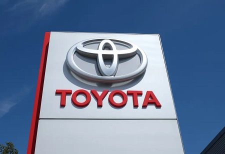  Toyota bZ4X Tops Japan EV Sales Q4 2025 With Record Growth