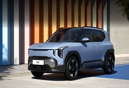  Kia Unveils EV2 Compact SUV With 448 km Range in Europe