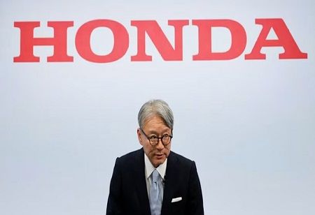  Honda CEO Apologises After Historic Loss, Wins Shareholder Support
