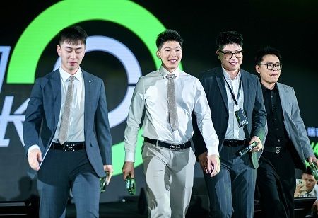  Shuai Shuai Fireworks Reinvents China's Fireworks Industry